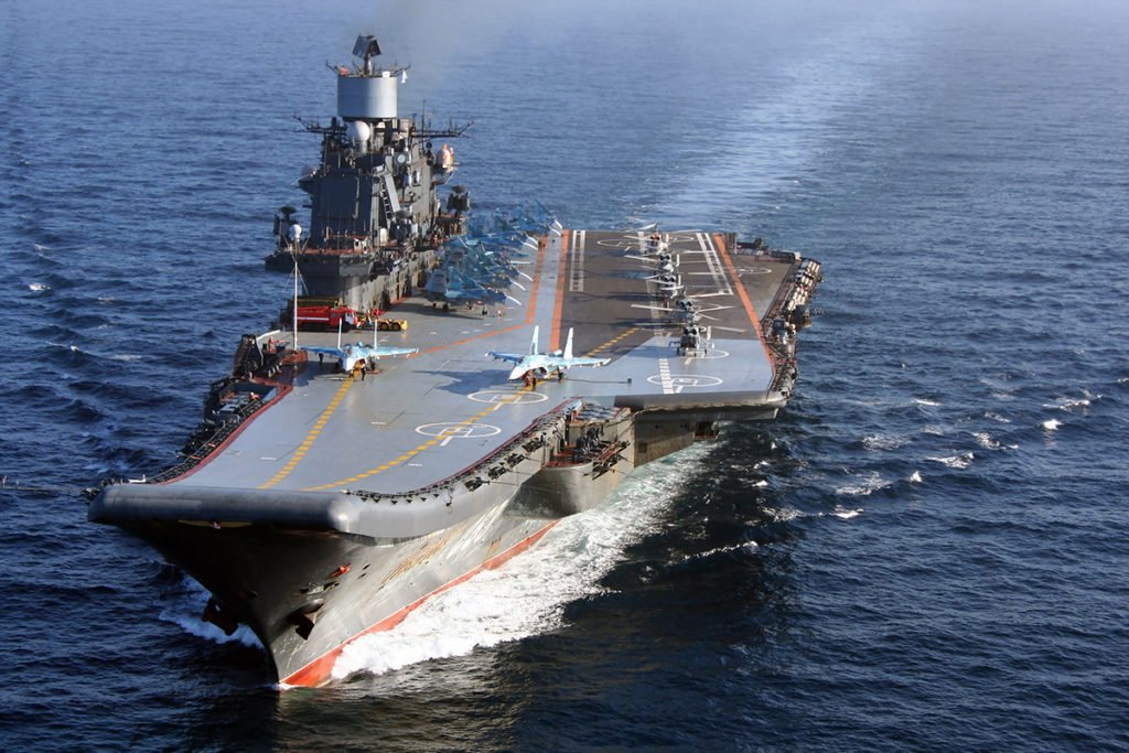 Взлётная палуба авианосца